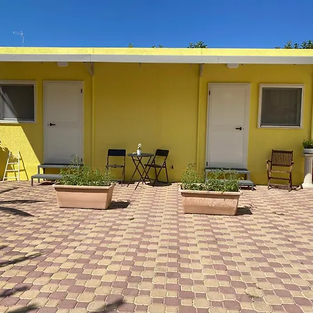 Adelaide & 4* 토레 아 마레