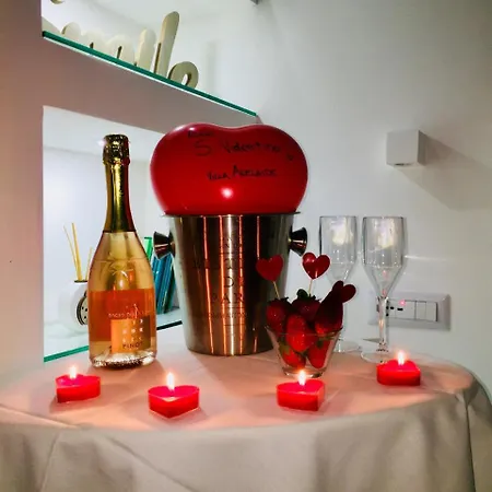 Adelaide & 4* 토레 아 마레