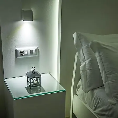 Adelaide & Bed and breakfast Torre A Mare