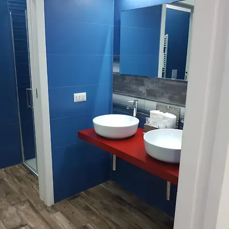Bed and Breakfast Adelaide & 4*