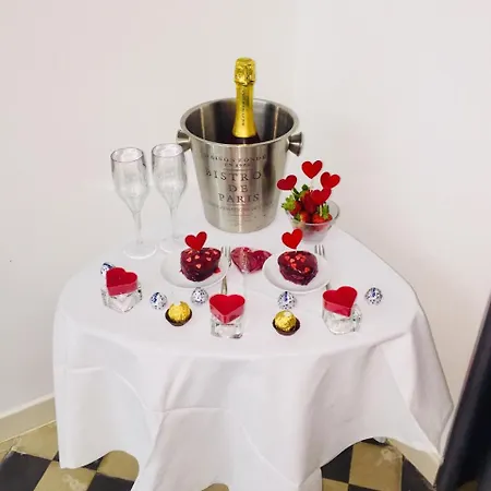 Bed and breakfast Adelaide & Torre A Mare