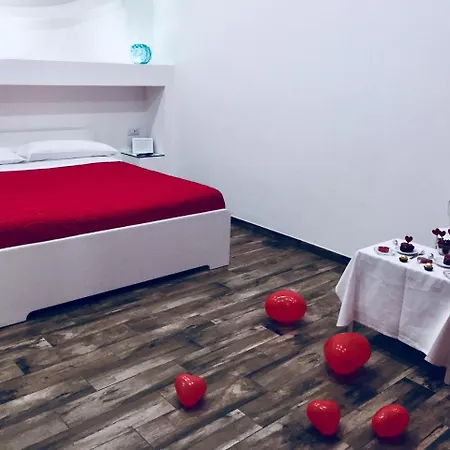 Couette-café Adelaide & 4*