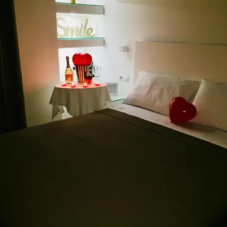 Adelaide & 4*