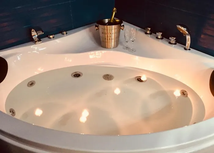 Adelaide Suite&room Torre A Mare