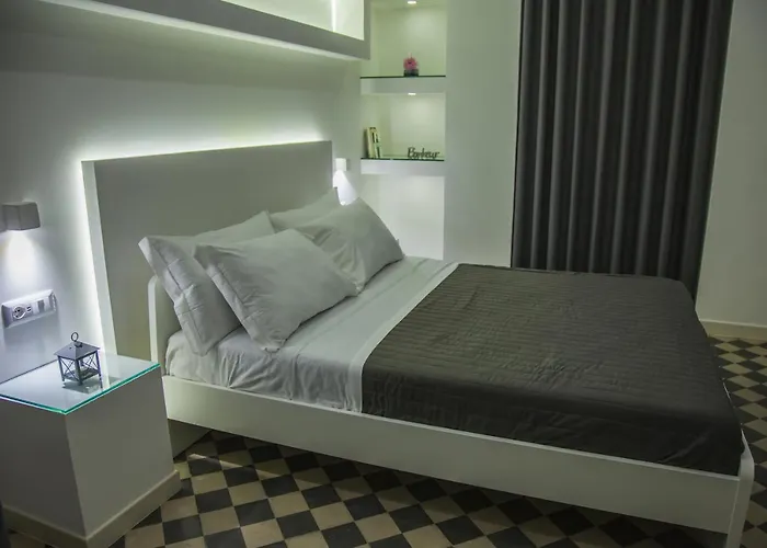 Adelaide Suite&room Torre A Mare