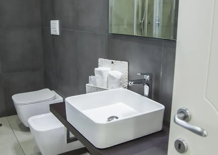 Adelaide Suite&room 4* Torre A Mare