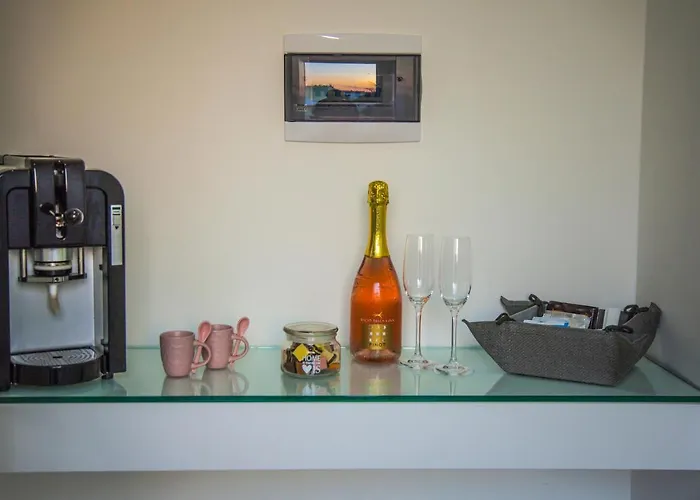 Bed & Breakfast Adelaide & Torre A Mare