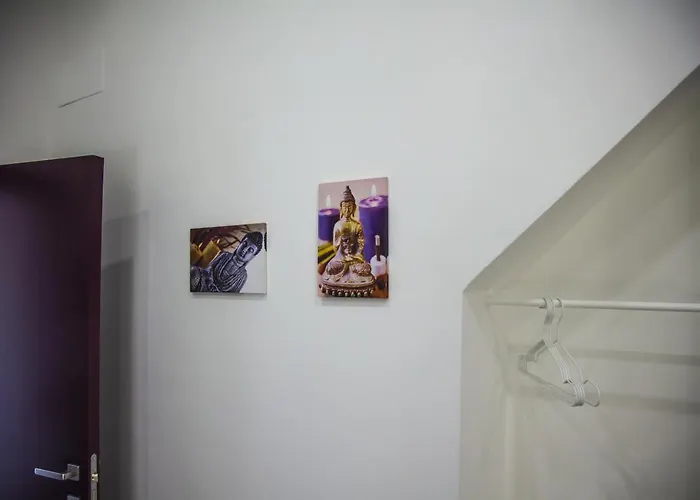 Adelaide Suite&room 4*