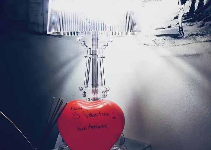 Adelaide & 4* Torre A Mare